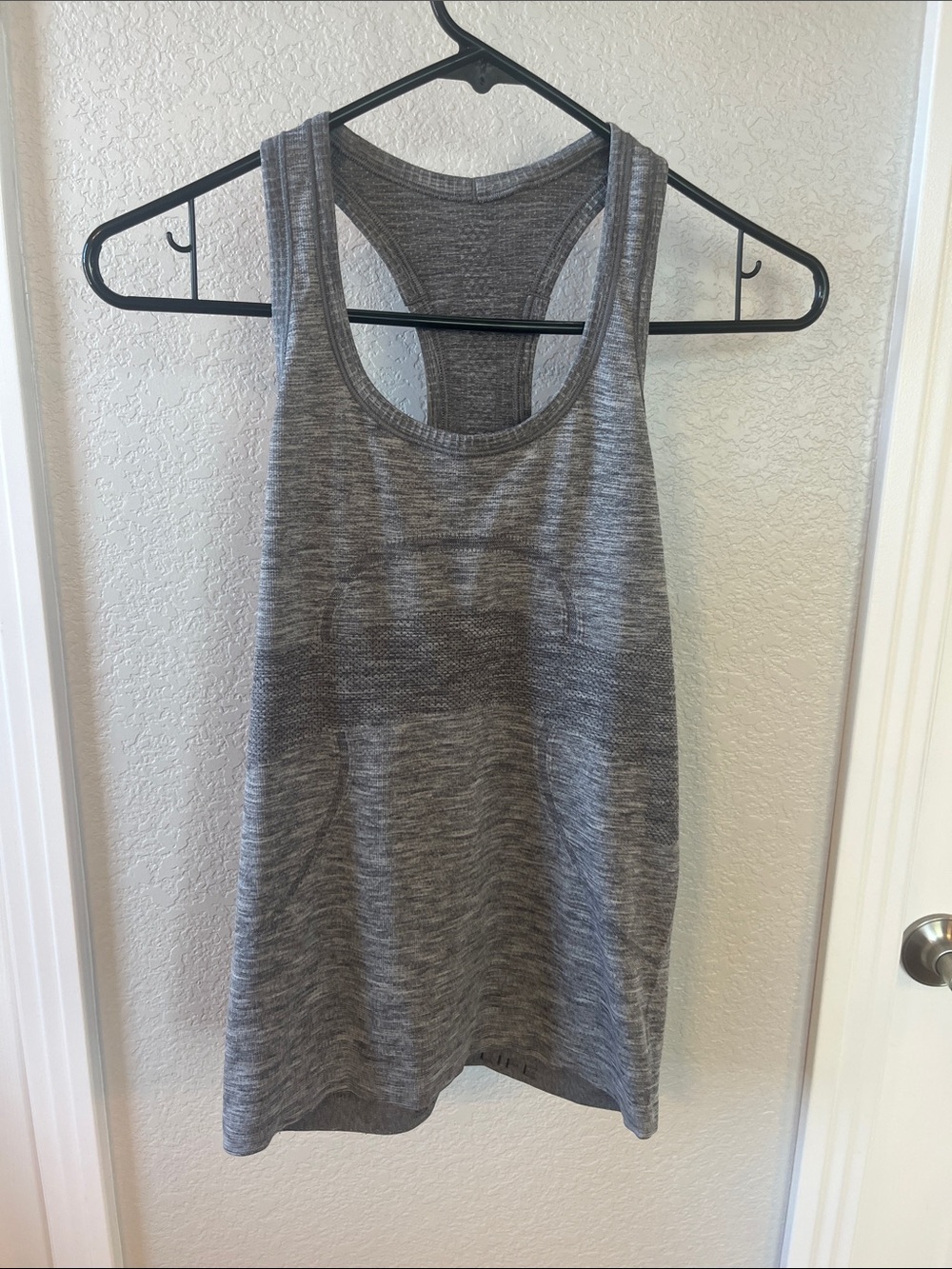 Sweat life lululemon gray tank size 6